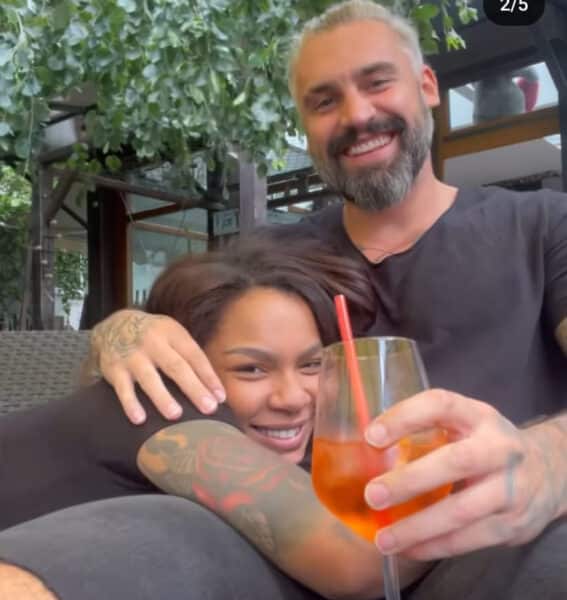 Influencerka Angie Mangombe a muž roku 2016 Josef Kůrka vyrazili do wellness. Foto: Instagram