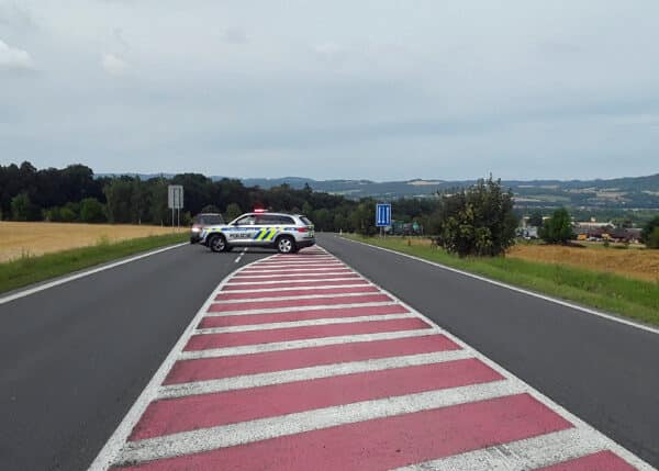 Tragická nehoda na silnici I/11 mezi Bludovem a Šumperkem. Foto: HZS OCK