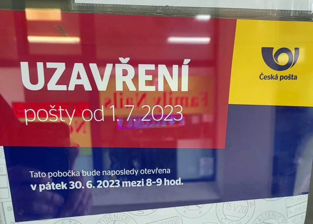 Zavřená pošta na sídlišti v Mladé Boleslavi. Foto: ČRzprávy