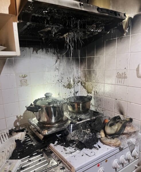Požár v centru Liberce začal na plotně. Foto: HZS