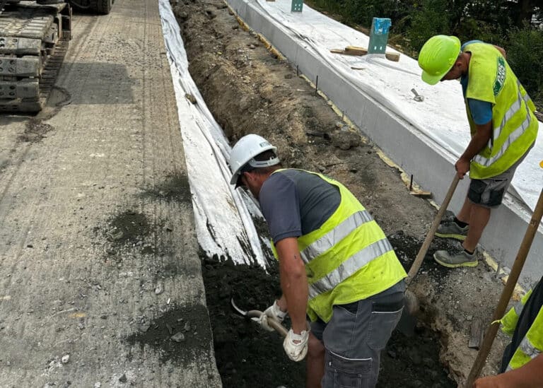 Práce na dálnici D10 u Benátek nad Jizerou mají skončit do konce srpna. Foto: ŘSD