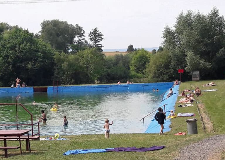 Ve vodní nádrži Klůček u Žatce se utopily dvě děti. Foto: FB / Klůček