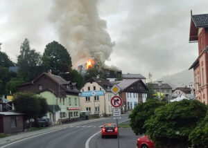 Požár penzionu v Tanvaldu, Raisově ulici. Foto: Petr Ondráček