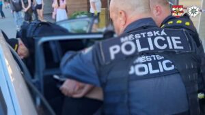 Video Thumbnail: Policie ČR: Zaútočil na školačku