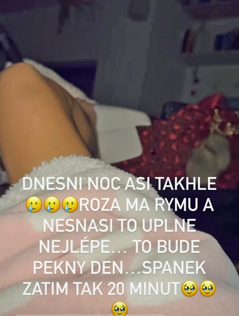 Agáta Hanychová kvůli nemocné dceři Rozárce celou noc nespala. Zdroj: IG