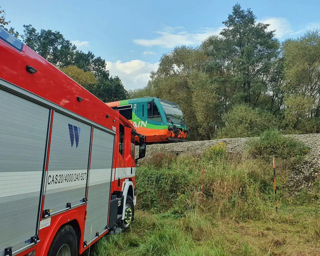 Vlak srazil muže u Kájova na Českokrumlovsku. Foto: ZZS JČK