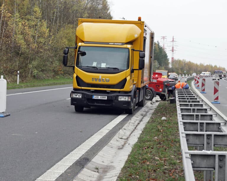 Dálnice D1 u Mirošovic. Ilustrační foto: ŘSD