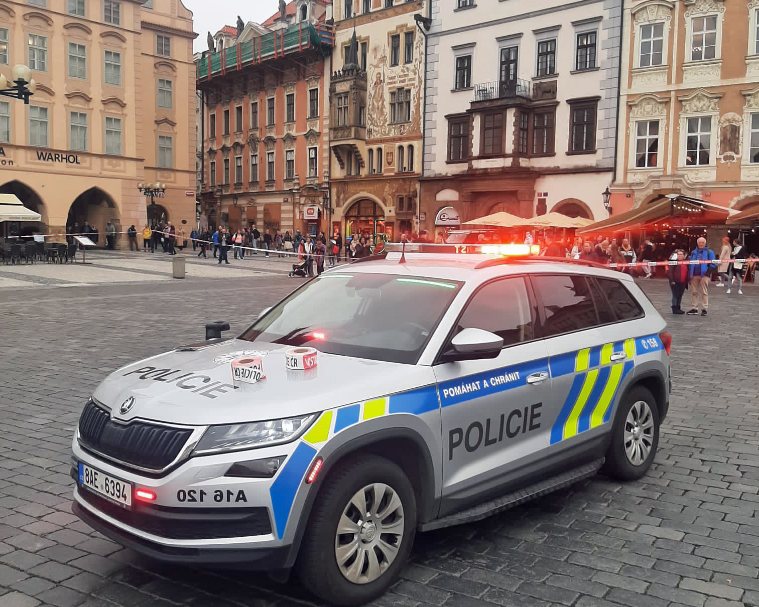 Policie uzavřela velkou část Staroměstského náměstí v Praze. Foto: PČR