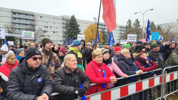 V Mladé Boleslavi se stávkuje proti vládě. Foto: CRzprávy