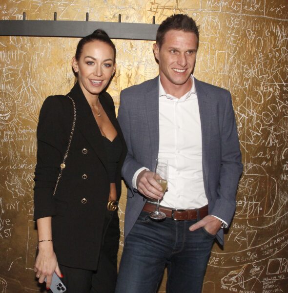 Agáta Hanychová vyvedla na otevření baru Pruts partnera Mirka Dopitu. Foto: Pavel Gwužď / Nextfoto