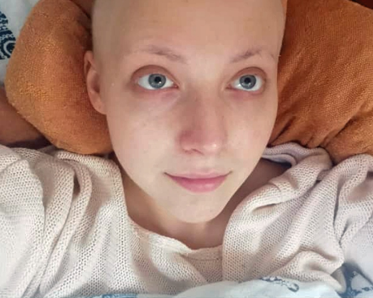 Anička Slováčková během první léčby rakoviny prsu. Zdroj: archiv