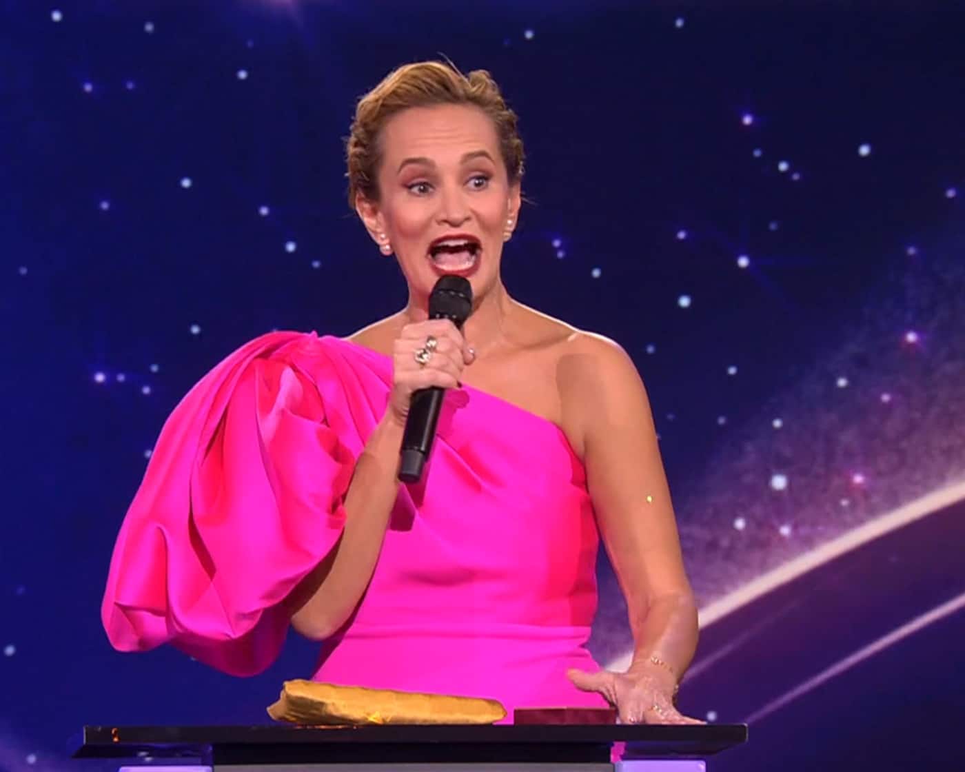 P ekvapen Na Slav c ch Farna Sesadila B lou Zlato Obh jil Ztracen P ekvapen Na Slav c ch Farna Sesadila B lou Zlato Obh jil Ztracen