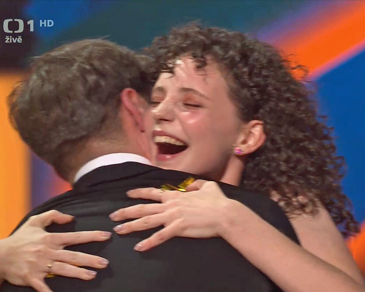 Darija Pavlovičová a Dominik Vodička a jejich radost z vítězství ve StarDance. Foto: ČT