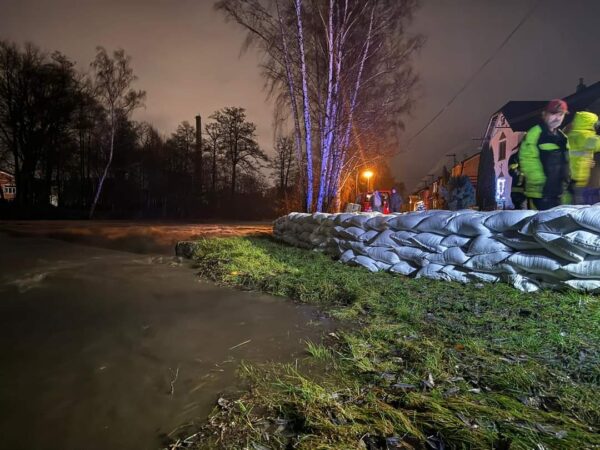 Povodně na Karlovarsku. Foto: HZS