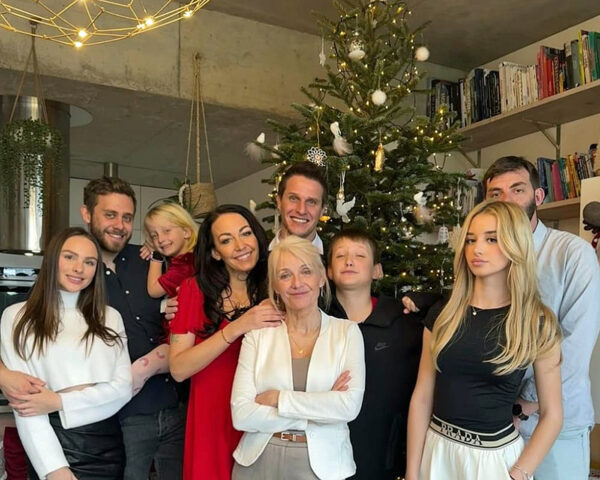 Agáta Hanychová se vdala, celá rodina se sešla na slavnostním obědě. Foto: IG