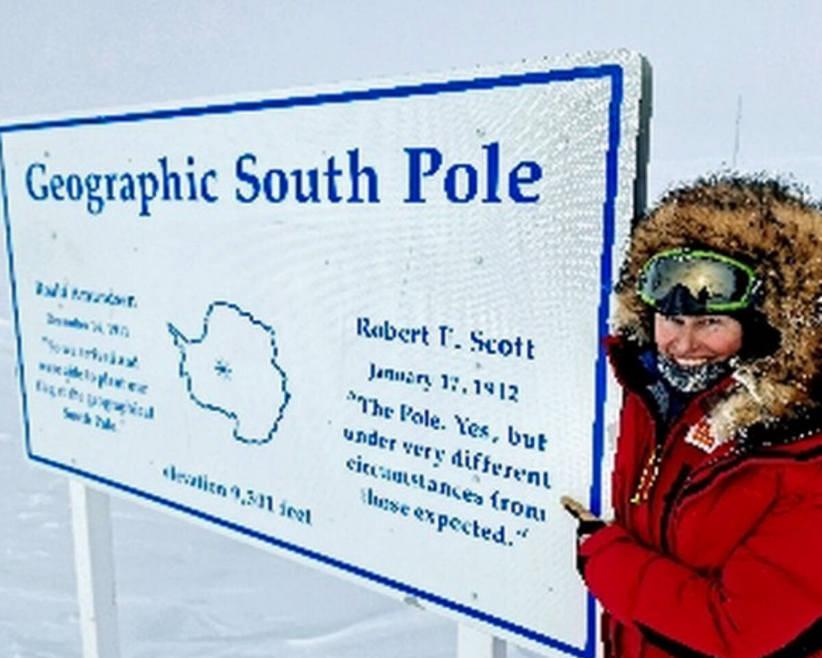 Na Jižní pól se nakonec Lucie Výborná podívala. Trochu omylem a letadlem. Foto: Lucie Výborná