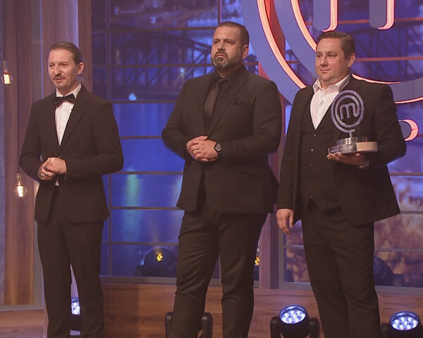 Porota pronáší poslední slova před vyhlášením výsledků MasterChef Česko 2023. Zdroj: Voyo
