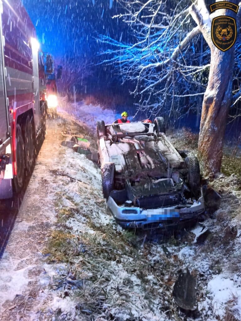 Velké množství nehod řešili hasiči na Zlínsku. Foto: HZS