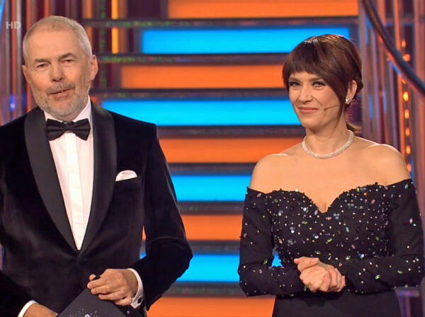 Marek Eben a Tereza Kostková v dnešní StarDance. Zdroj: ČT