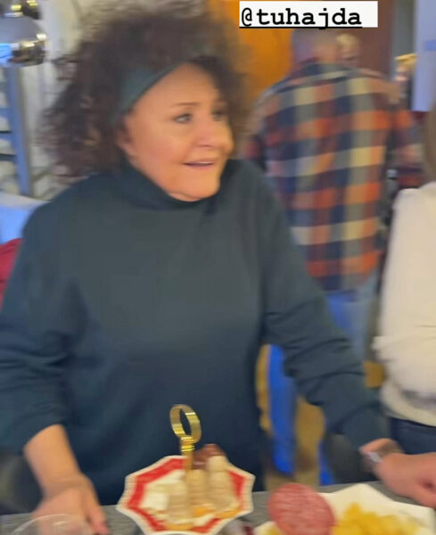 Pro vánočku si k Monice Absolonové přišla i Jitka Zelenková.