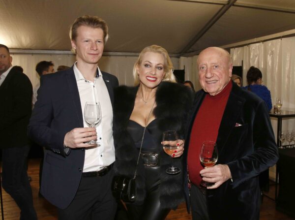 Felix Slováček ve společnosti Terezy Mátlové a Miroslava Dvořáka. Foto: Nextfoto