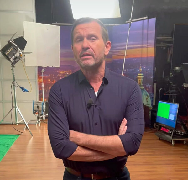 Jaromír Soukup ve vysílání TV Barrandov.