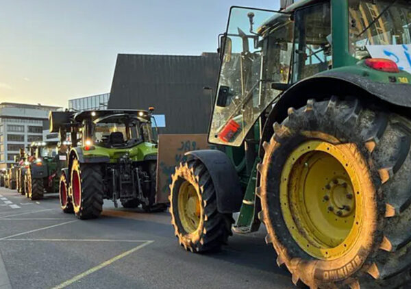 Francouzští farmáři protestují. Foto: ministerstvo dopravy