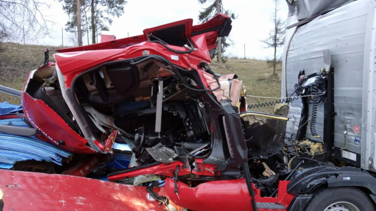 Tragická nehoda kamionů na dálnici D1 u Velké Bíteše. Foto: PČR