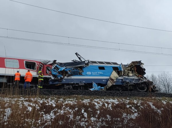 Nehoda vlaku a nákladního auta u Karviné. Foto: Drážní inspekce