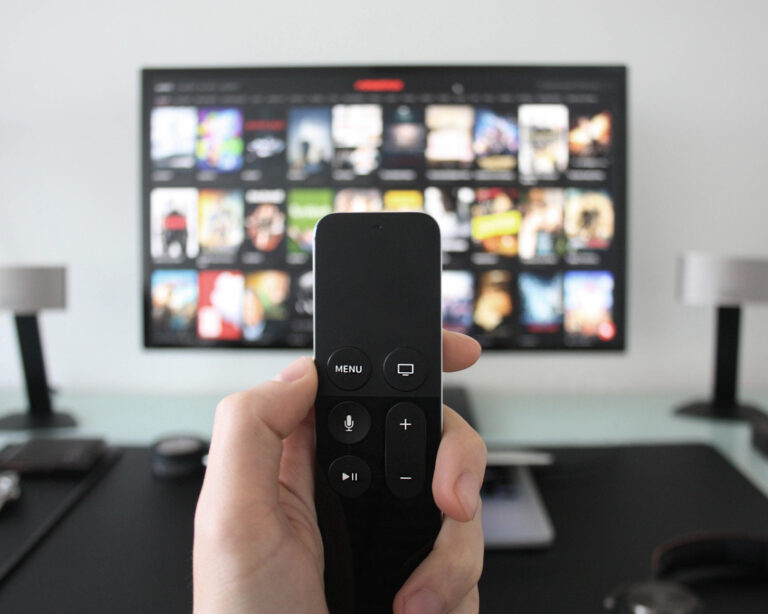 Skylink Live TV nově umožňuje připojení pouze dvou zařízení současně. Foto: Pixabay