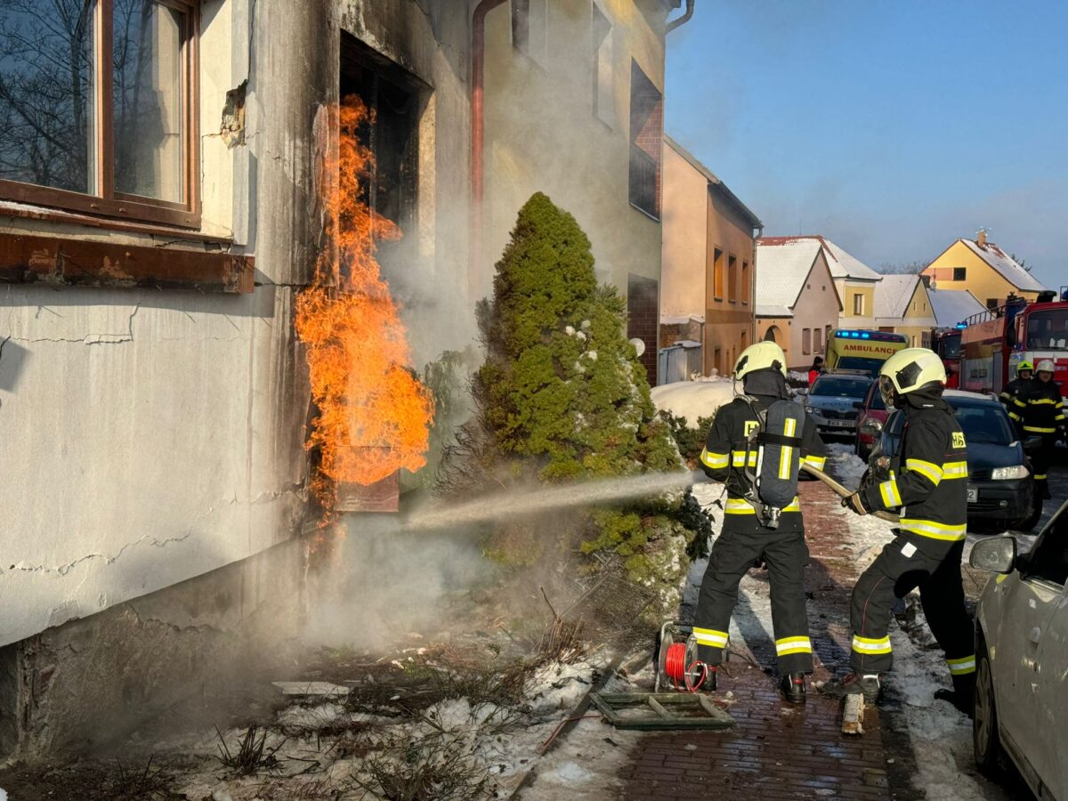 Výbuch plynu v domě v Kamenném Újezdu. Foto: HZS JČK
