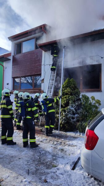 Výbuch plynu v domě v Kamenném Újezdu. Foto: HZS JČK