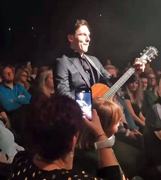 Na koncertu Leoše Mareše vystoupil jako host Pavel Calta. Foto: IG