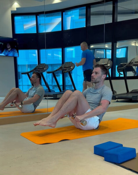 Leoš Mareš maká v posilovně i na dovolené. Foto: IG
