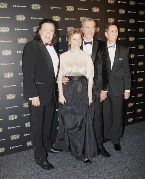 Richard Genzer, Tatiana Drexler, Jan Tománek a Zdeněk Chlopčík ve StarDance. Foto: Nextfoto