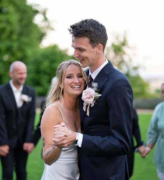 Svatba Štěpána Šimka a Markéty Vondroušové v roce 2022 na zámku Mcely. Foto: IG