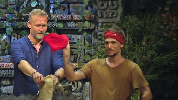 Radek a Martin místo duelu vybírali nové složení kmenů Survivor 2024. Zdroj: Voyo