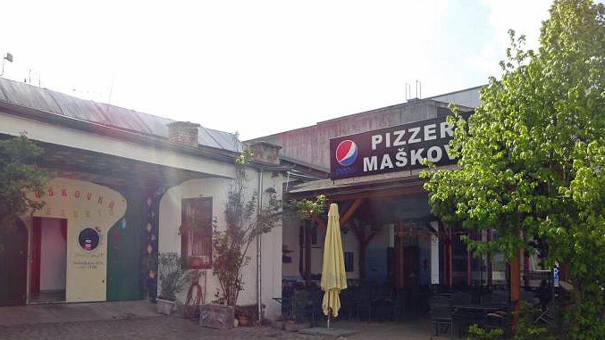 Nepořádek, který našla inspekce v pizzerii Maškovka. Foto: SZPI