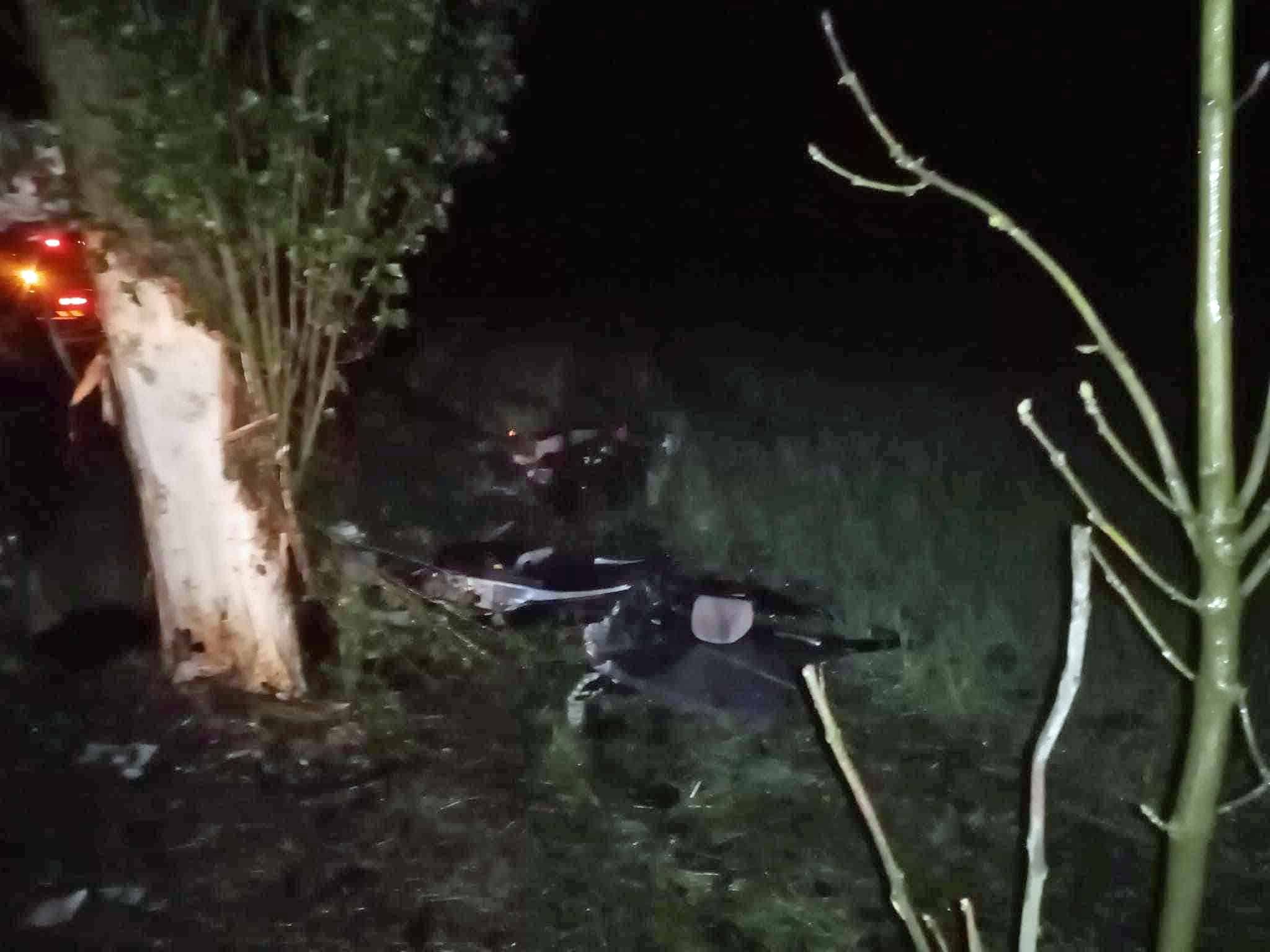 Tragická nehoda mladého řidiče u Cohustníkova Hradiště. Foto: FB/Bouračky kolem Miletína