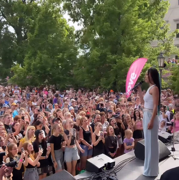 V parku Grébovka vystoupila i Eva Burešová. Foto: IG/Prima