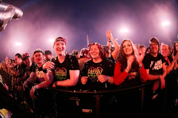 Rozcvička na koncert Rammstein v Praze. Foto: FB/Rammstein