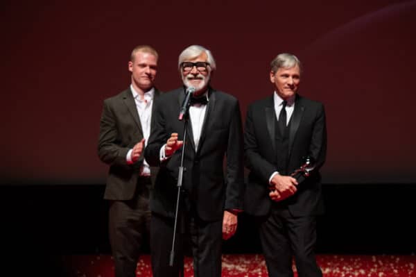 Herci Solly Mcleod a Viggo Mortensen s Jiřím Bartoškou. Foto: FSF Karlovy Vary