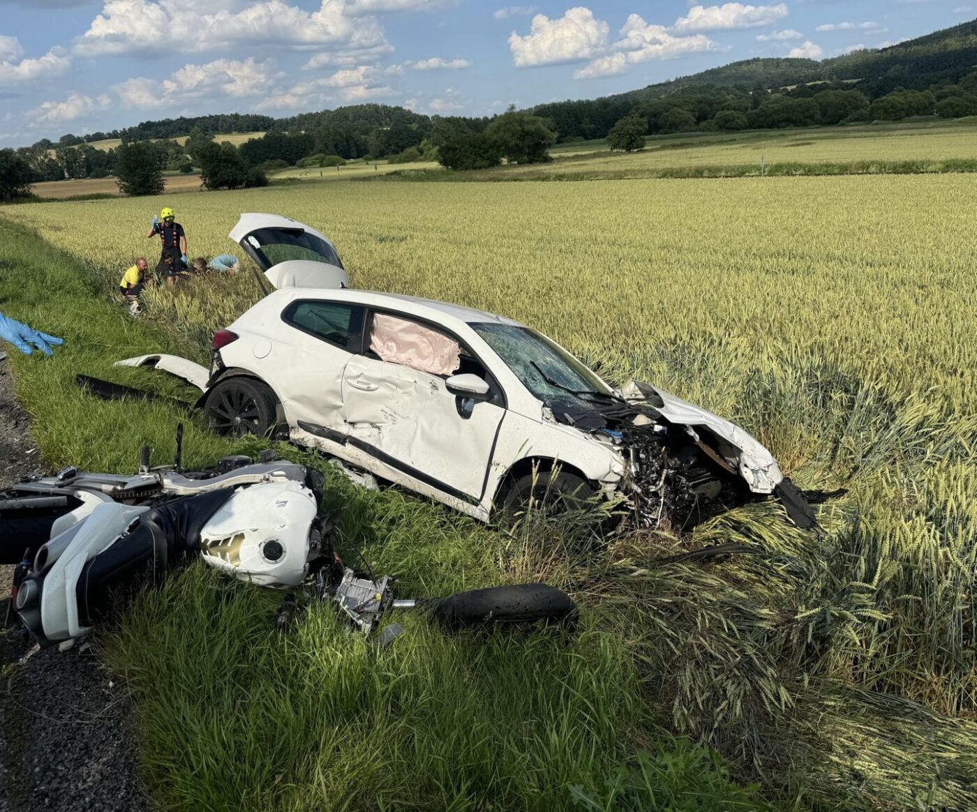 Tragická nehoda u Bavorova. Zemřeli dva motorkáři. Foto: ZZS