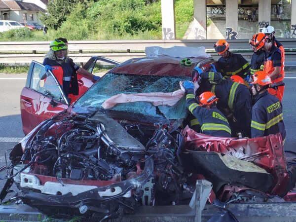 Vážná nehoda u obce Česká na Brněnsku v sobotu 29. června. Foto: HZS