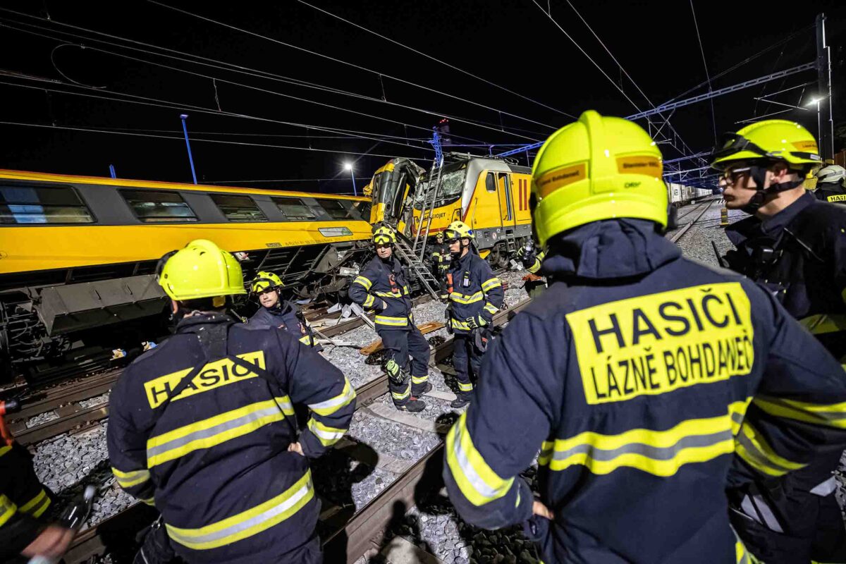 Nehoda vlaku v Pardubicích. Foto: Michal Fanta, HZS