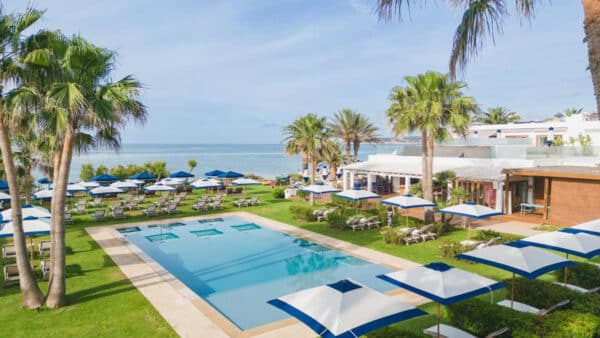 Dara Rolins a Pavel Nedvěd se ubytovali v luxusním rezortu na ostrově Formentera. Zdroj: Booking