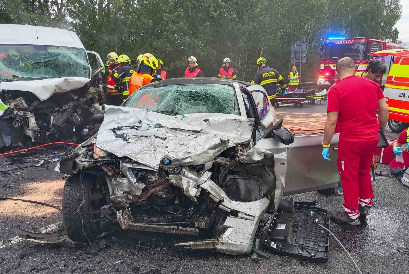 Vážná nehoda u Bílého Kostela nad Nisou. Foto: HZS