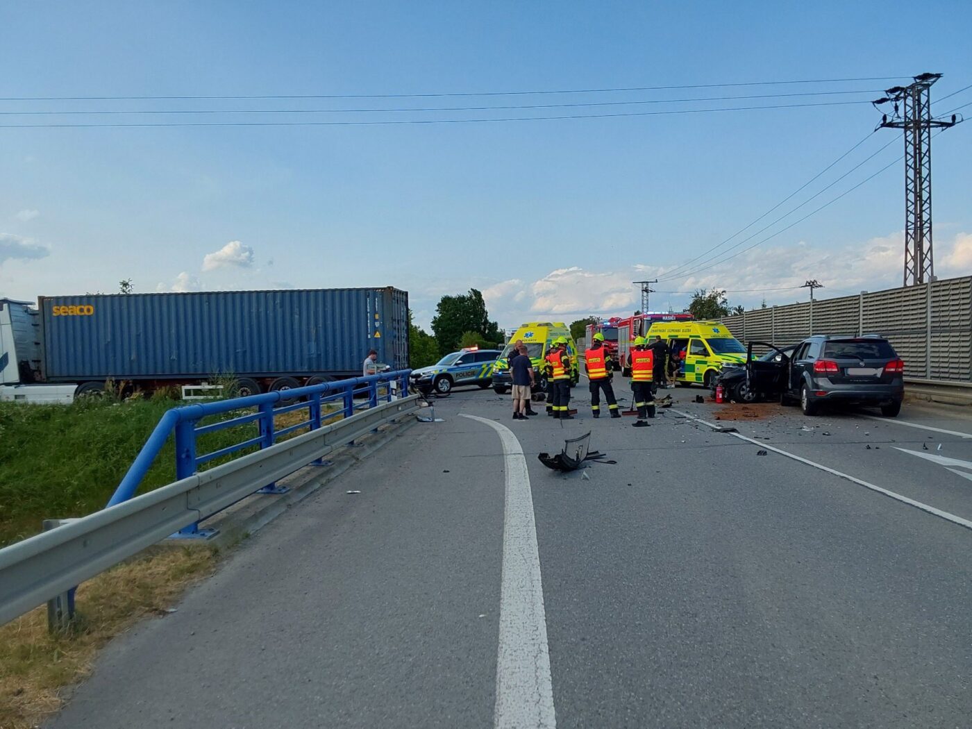 Vážná nehoda u Horních Moštěnic. Foto: HZS