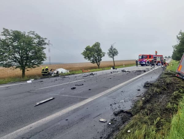 Tragická nehoda u Protivína. Auto vjelo před kamion. Foto: PČR