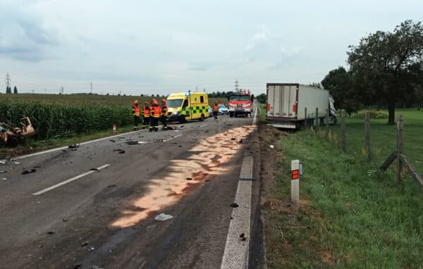 Tragická nehoda u Otrokovic na Zlínsku. Foto: HZS
